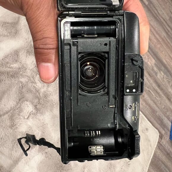 Olympus Black 3500 DLX Camera - Picture 8 of 10